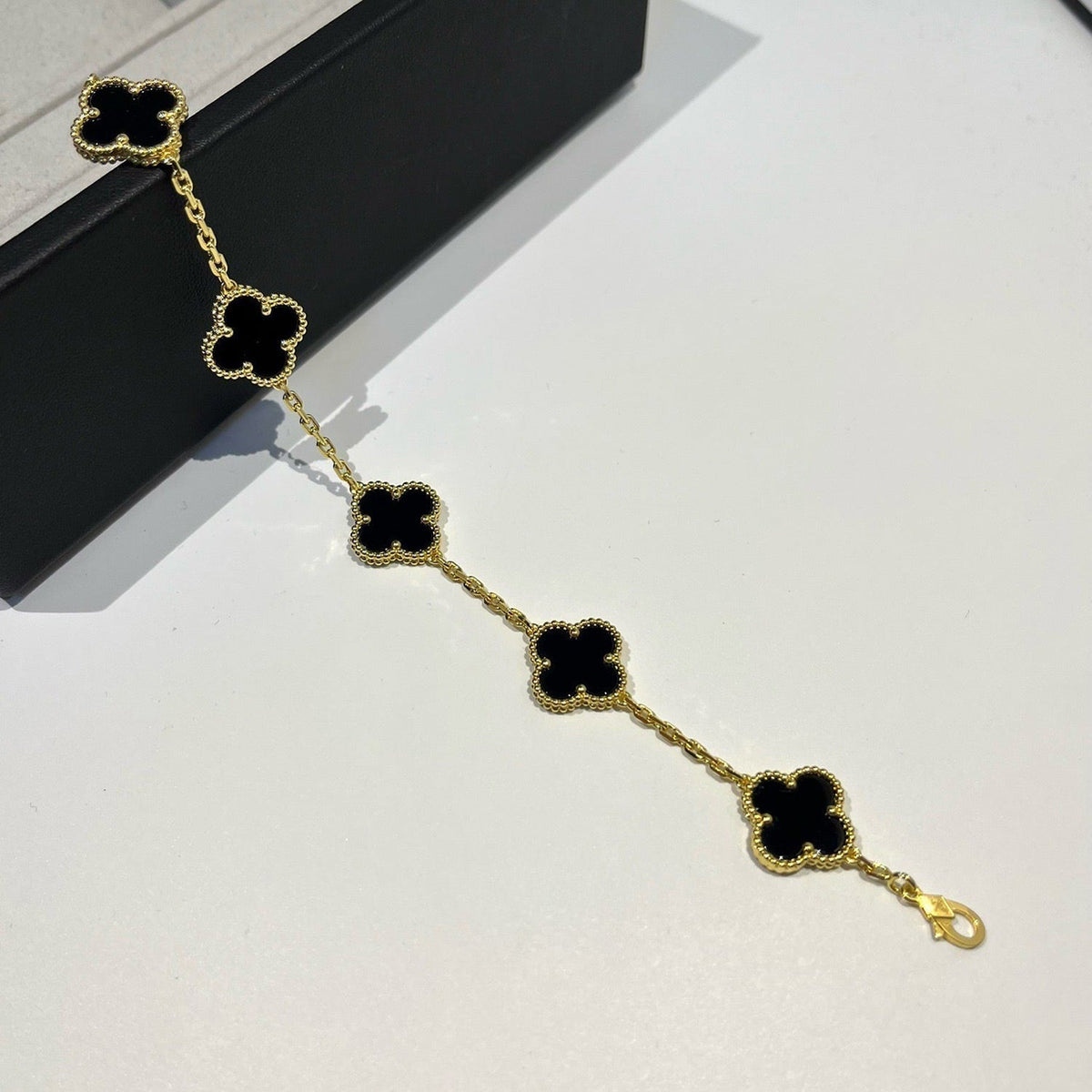 [Resenly Jewelry] CLOVER 5 MOTIF ONYXS BRACELET COLLECTION