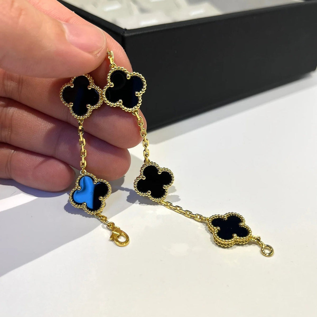 [Resenly Jewelry] CLOVER 5 MOTIF ONYXS BRACELET COLLECTION