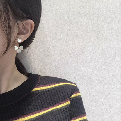 [Resenly Jewelry]CLOVER SWEET WHITE MOP EARRINGS