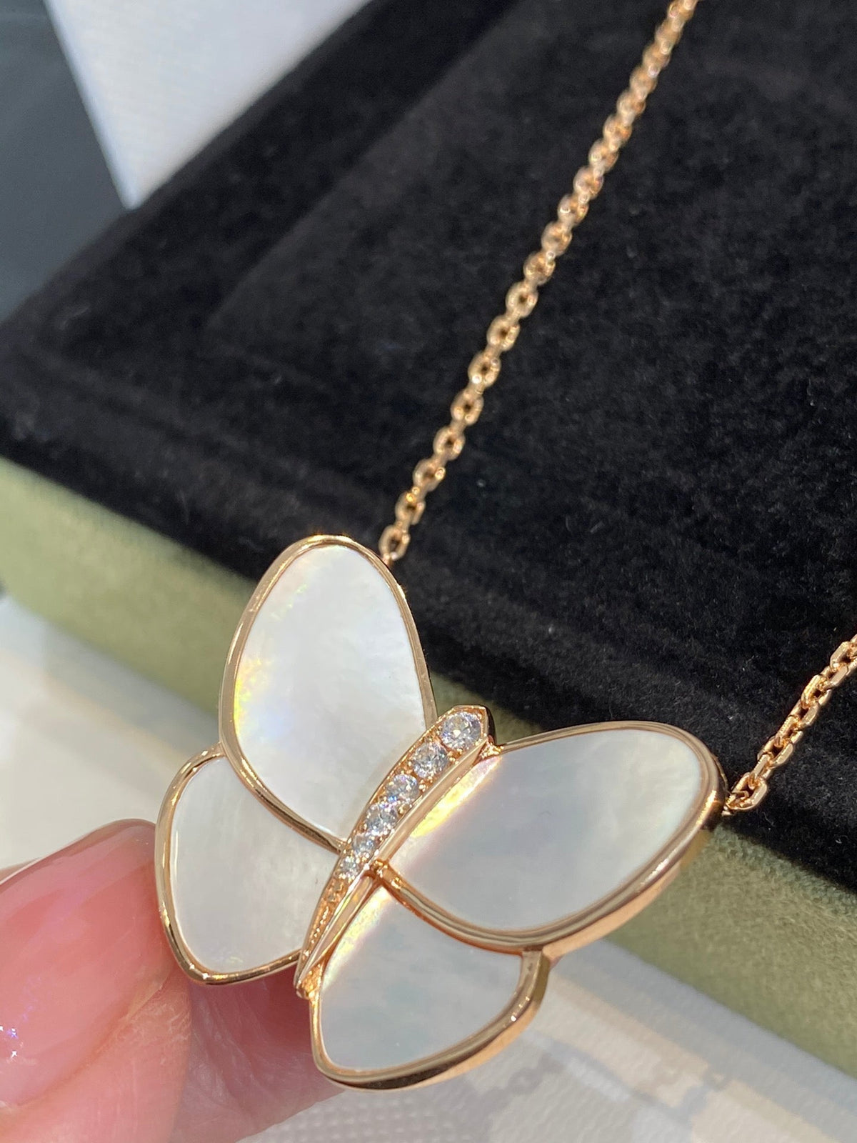 [Resenly Jewelry]BUTTERFLY GOLD MOP DIAMOND NECKLACE