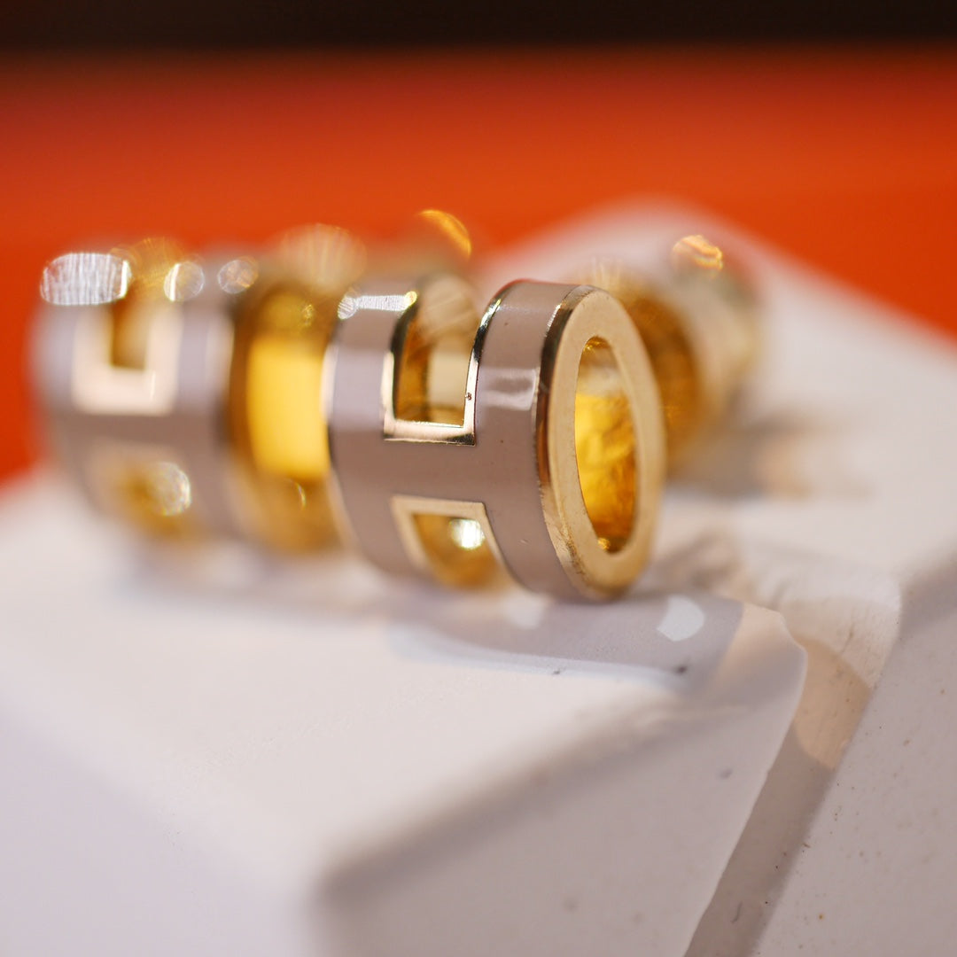 [Resenly Jewelry]MINI POP H GOLD EARRINGS GREY
