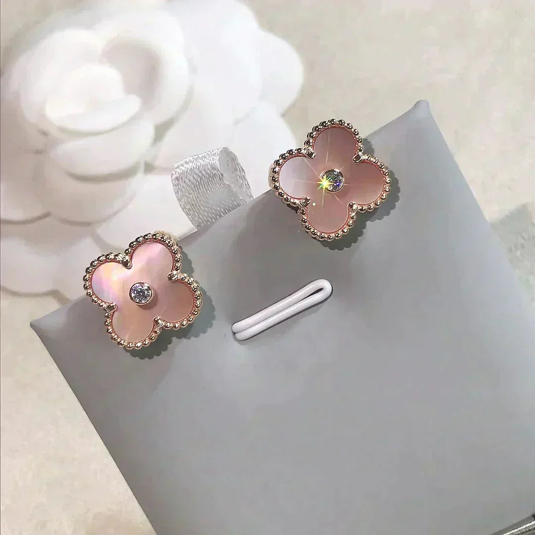 [Resenly Jewelry]CLOVER MEDIUM 1 MOTIFS  PINK MOP DIAMOND EARRINGS