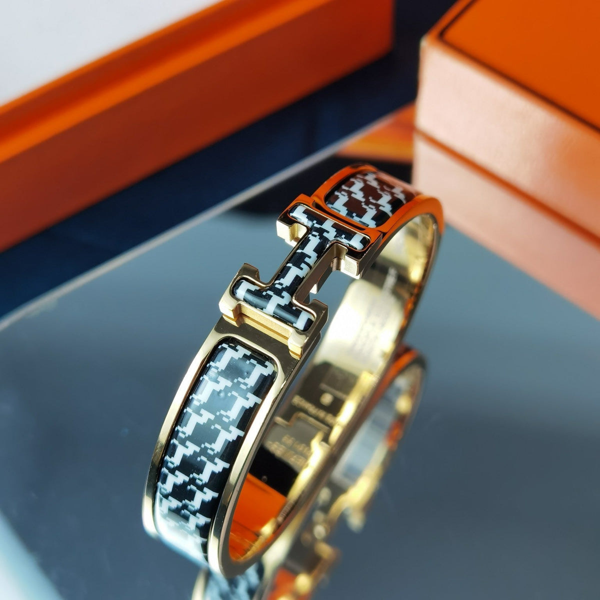 [Resenly Jewelry]H HORSE BRACELET 12MM
