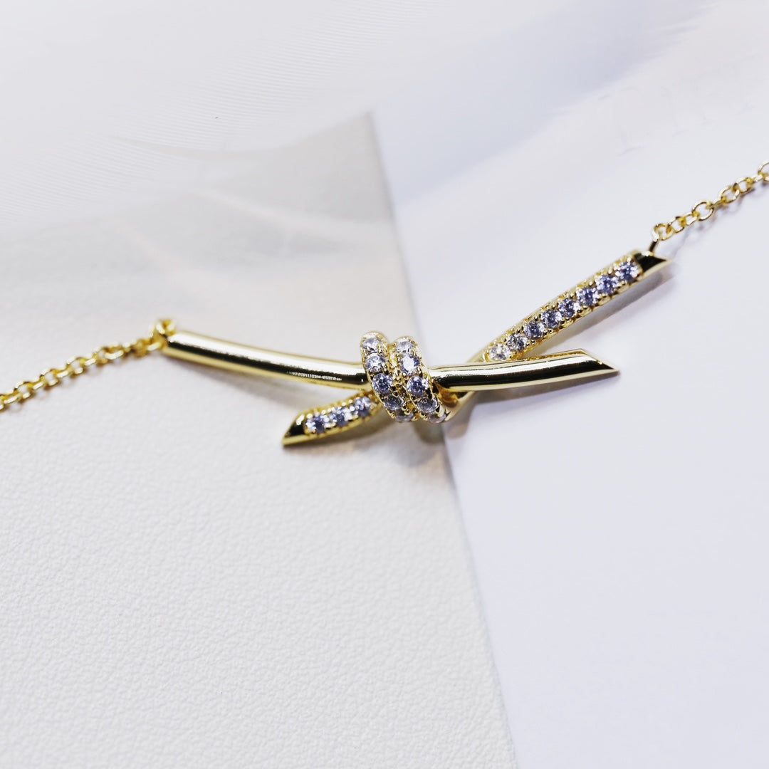 [Resenly Jewelry]KNOT NECKLACE GOLD DIAMONDS