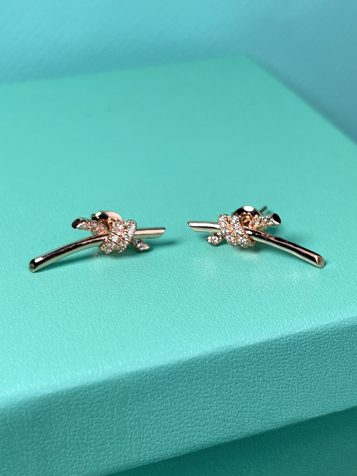 [Resenly Jewelry]KNOT EARRINGS PINK GOLD DIAMOND
