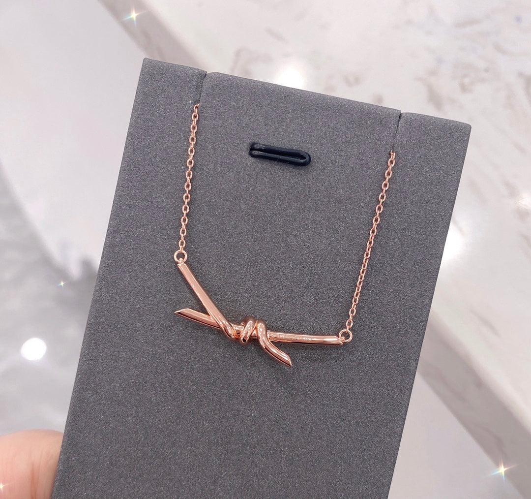 [Resenly Jewelry]KNOT NECKLACE DIAMONDS