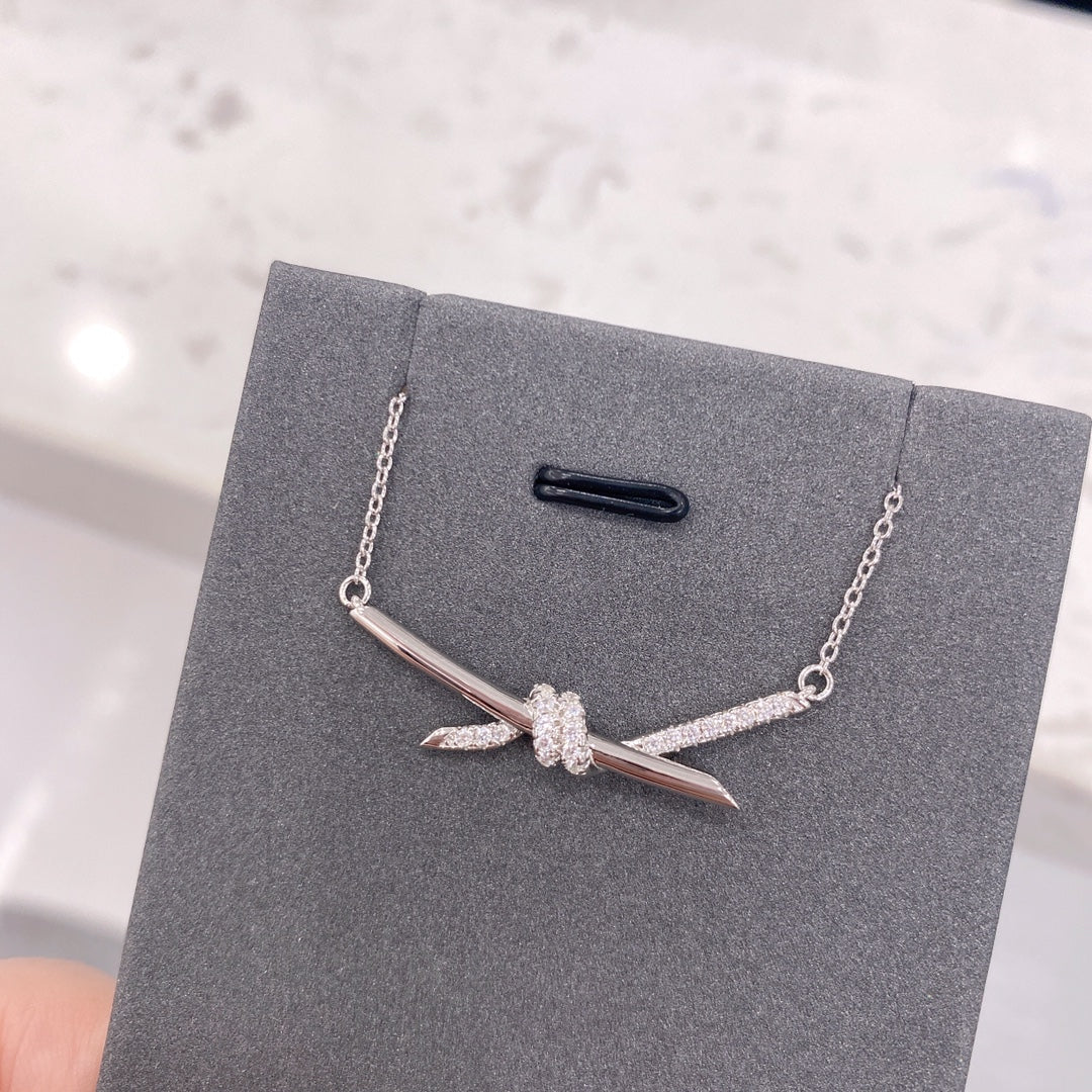 [Resenly Jewelry]KNOT NECKLACE DIAMONDS
