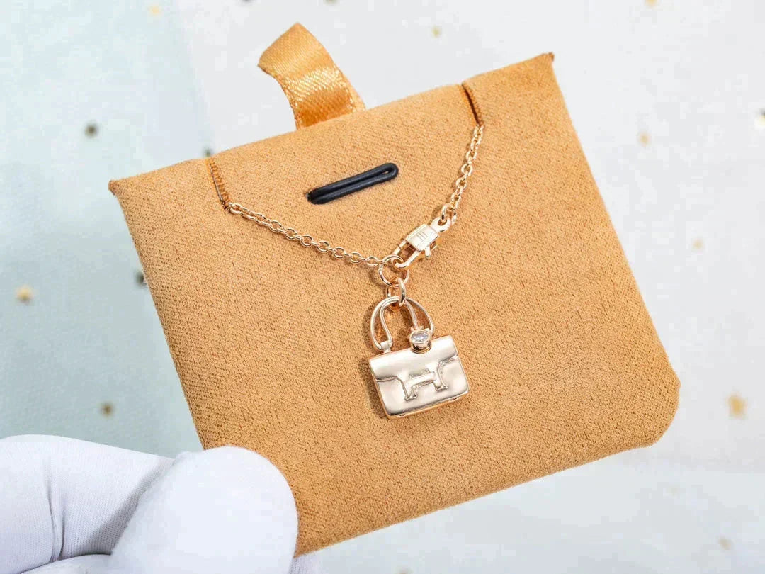 [Resenly Jewelry]AMULETTE PEDANT ROSE GOLD NECKLACE