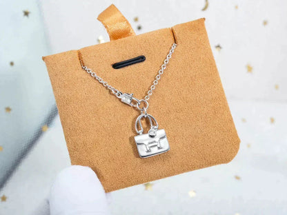 [Resenly Jewelry]AMULETTE PEDANT SILVER NECKLACE