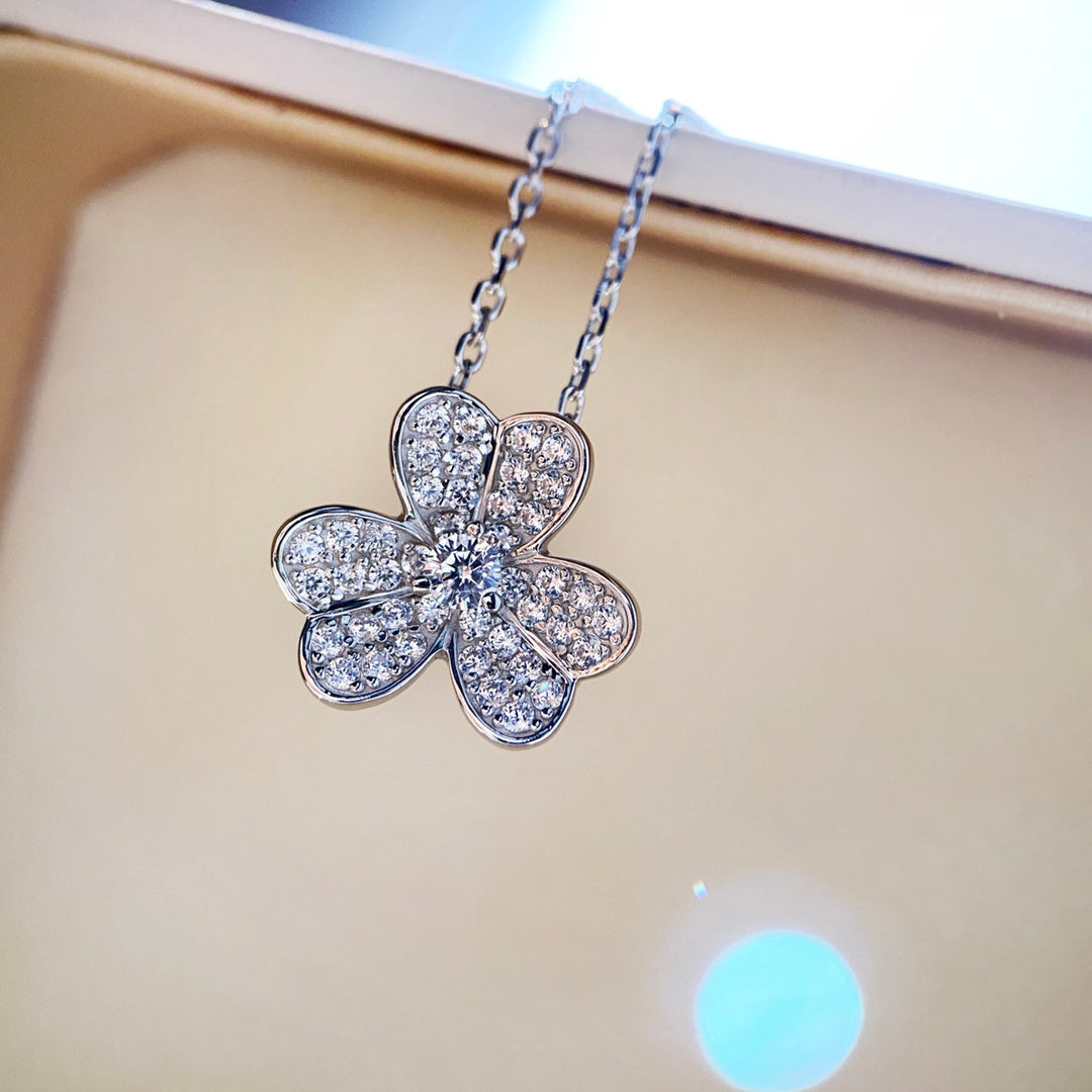 [Resenly Jewelry]CLOVER DIAMOND NECKLACE SILVER