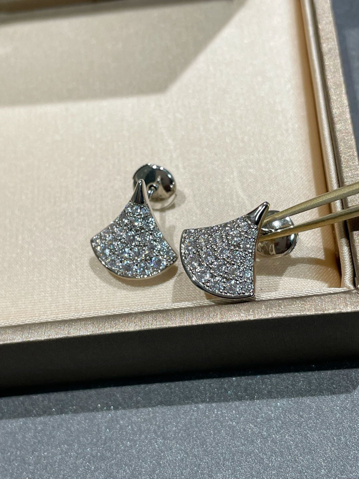 [Resenly Jewelry]DREAM STUD EARRINGS DIAMOND