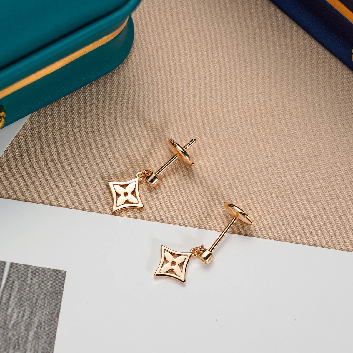 [Resenly Jewelry]STAR EARRINGS GOLD