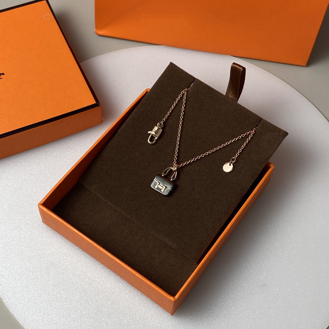 [Resenly Jewelry]CONSTANCE BLACK PEDANT PINK GOLD NECKLACE