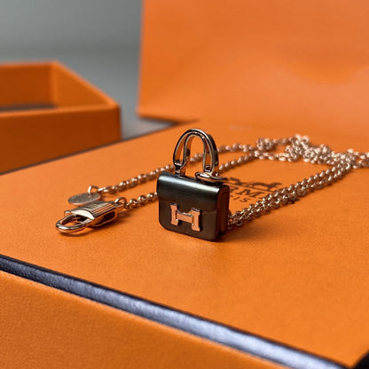 [Resenly Jewelry]CONSTANCE BLACK PEDANT PINK GOLD NECKLACE