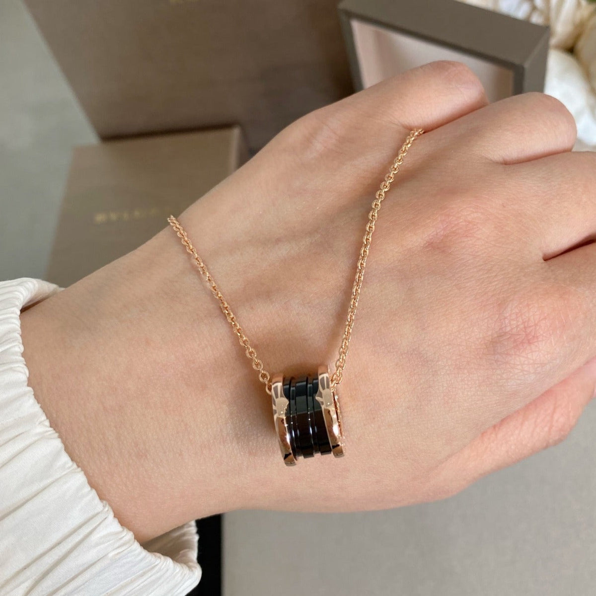 [Resenly Jewelry]ZERO 1 BLACK CERAMIC PINK GOLD NECKLACE