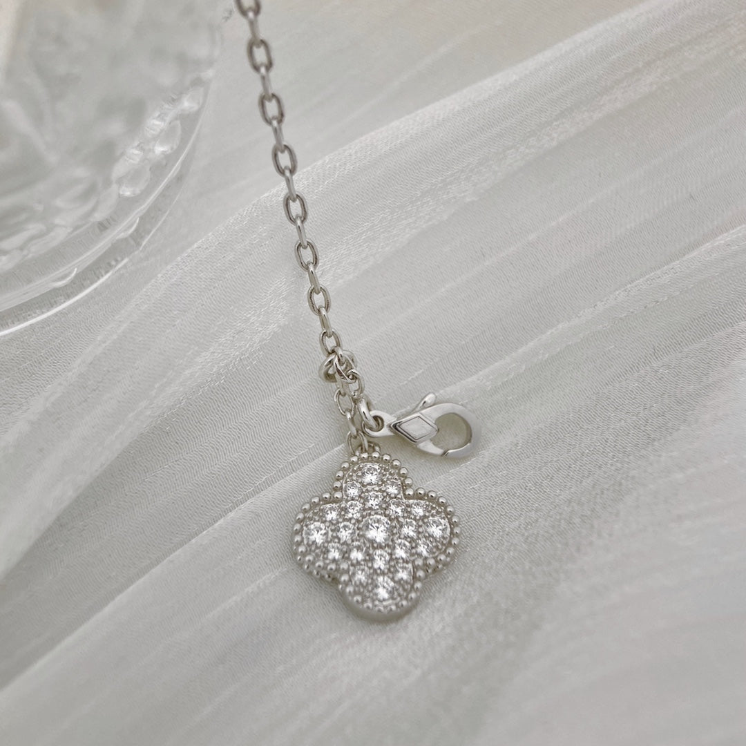 [Resenly Jewelry]CLOVER 5 MOTIFS SILVER DIAMONDS NECKLACE