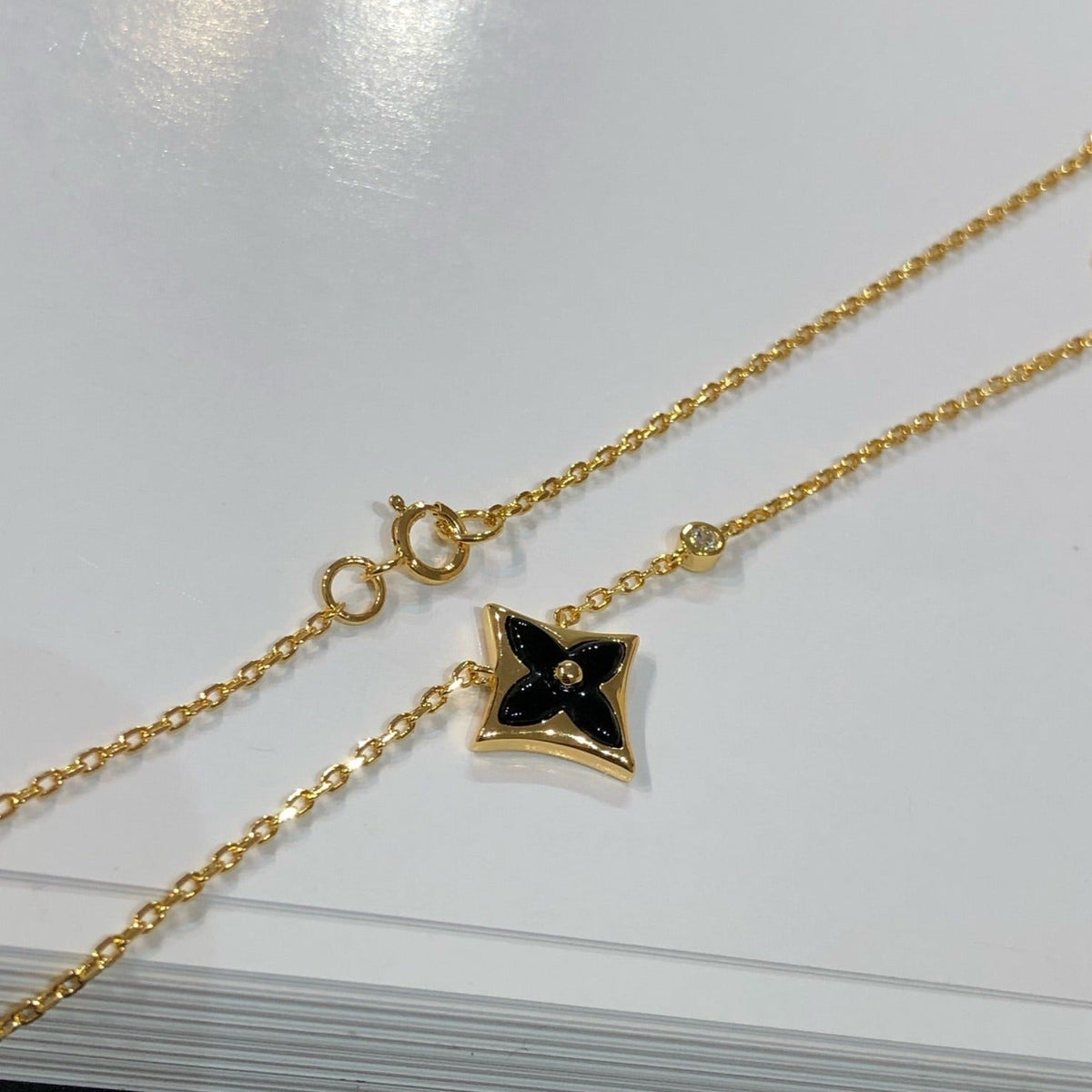 [Resenly Jewelry]STAR BLACK MOP NECKLACE