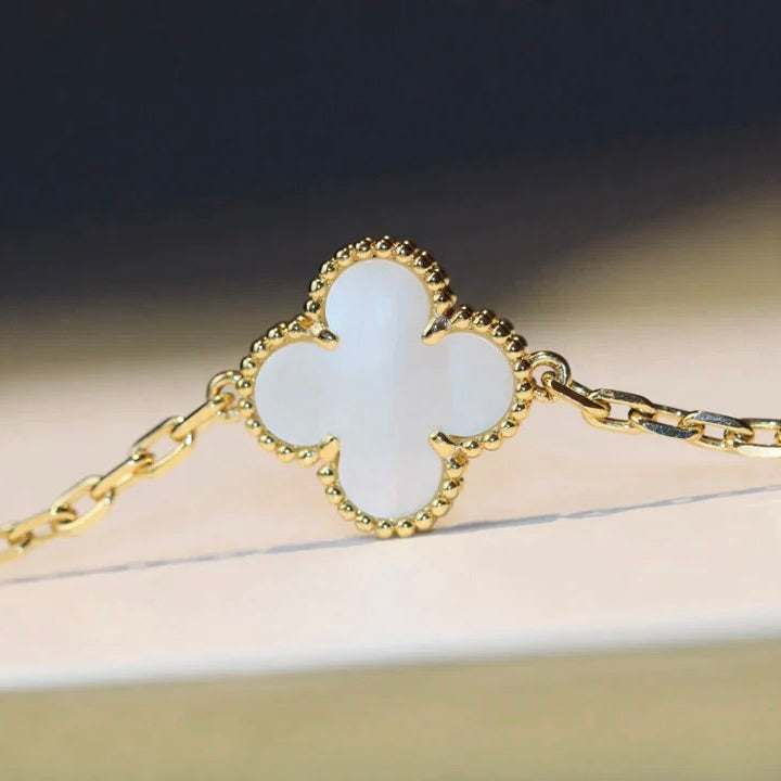 [Resenly Jewelry]CLOVER 20 MOTIFS WHITE MOP NECKLACE