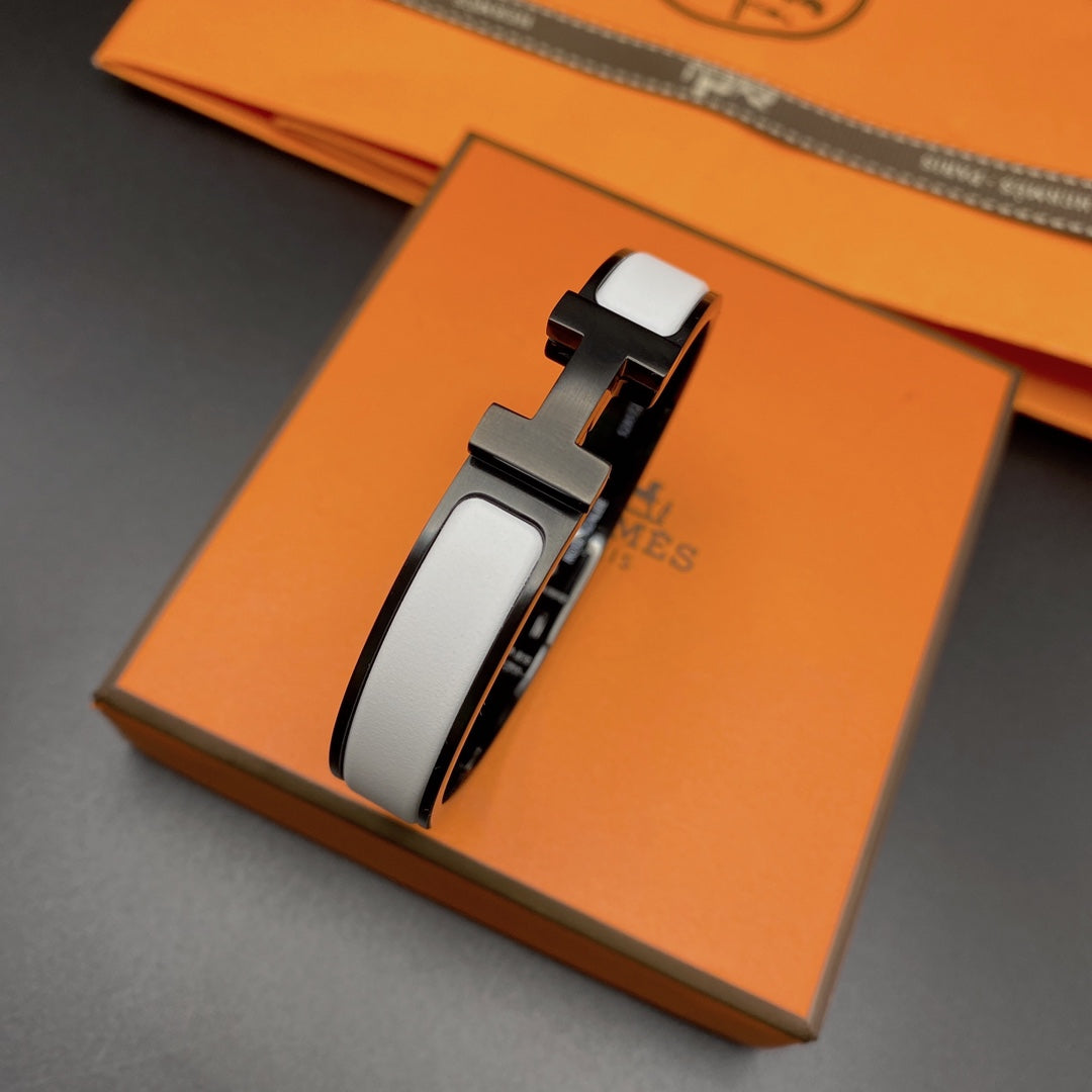 [Resenly Jewelry]H BRACELET 12MM BLACK WHITE CERAMIC
