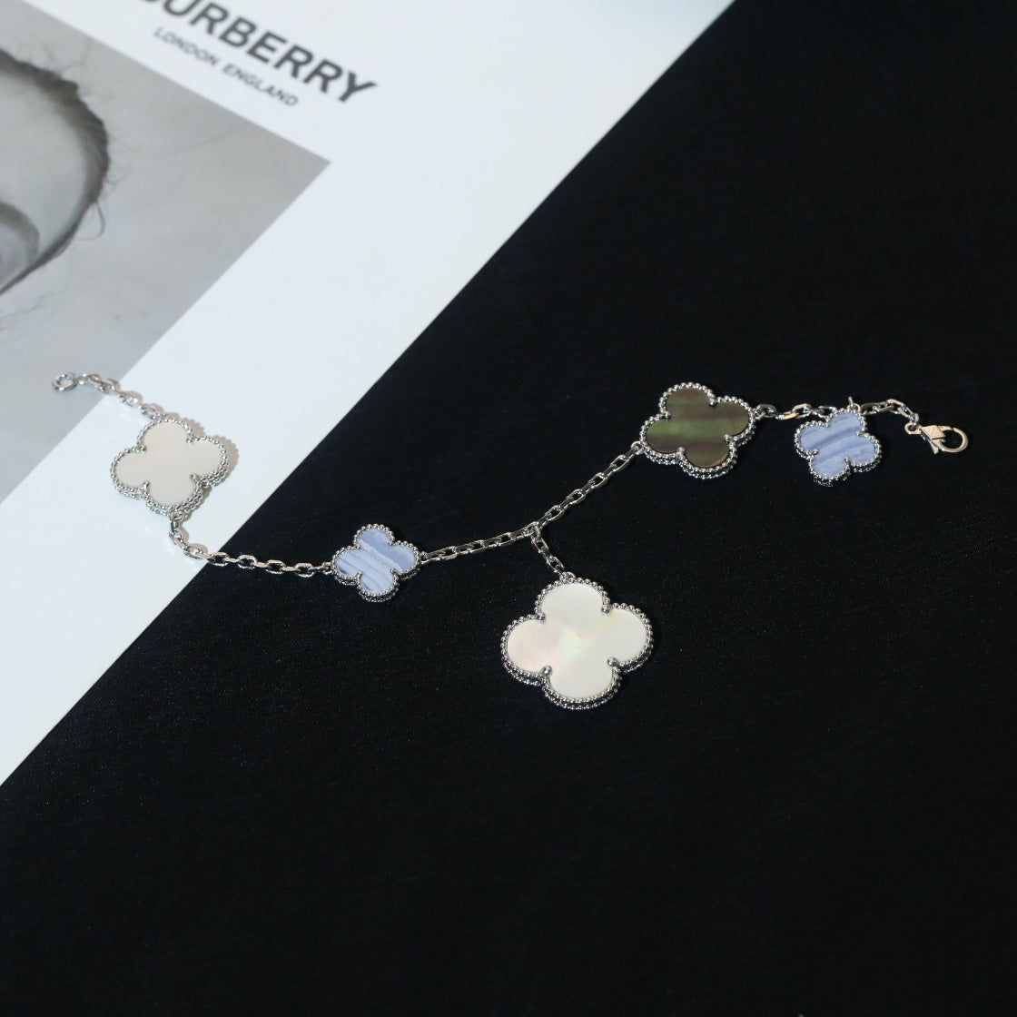 [Resenly Jewelry]CLOVER BRACELET 5 MOTIFS MOP CHALCEDONY SILVER
