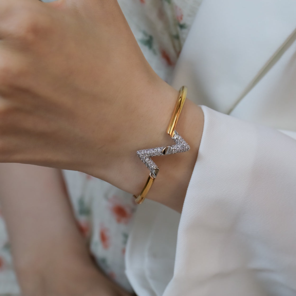 [Resenly Jewelry]VOLTE UPSITE DOWN GOLD DIAMOND BRACELET