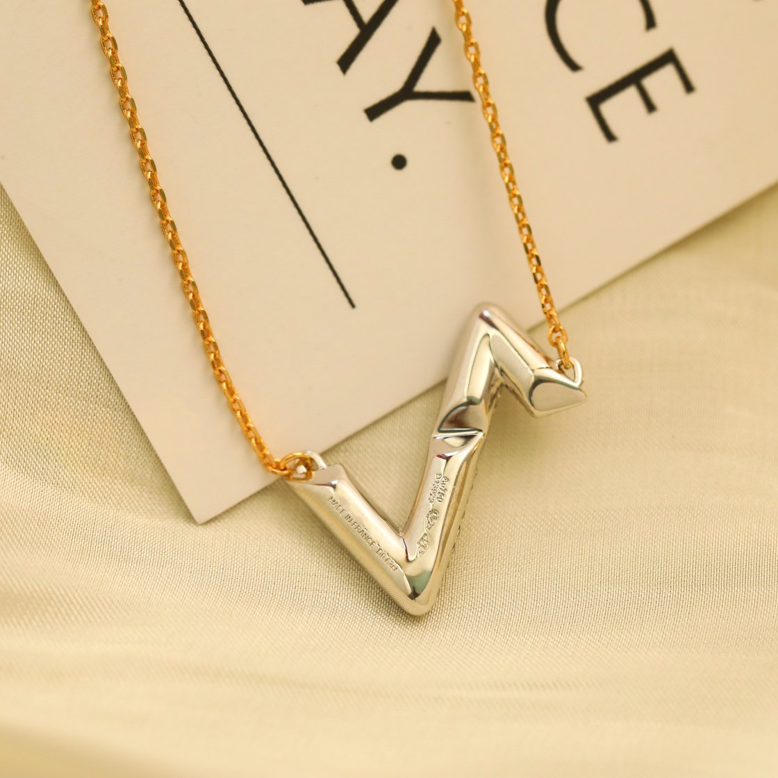 [Resenly Jewelry]VOLT SILVER DIAMOND PEDANT NECKLACE