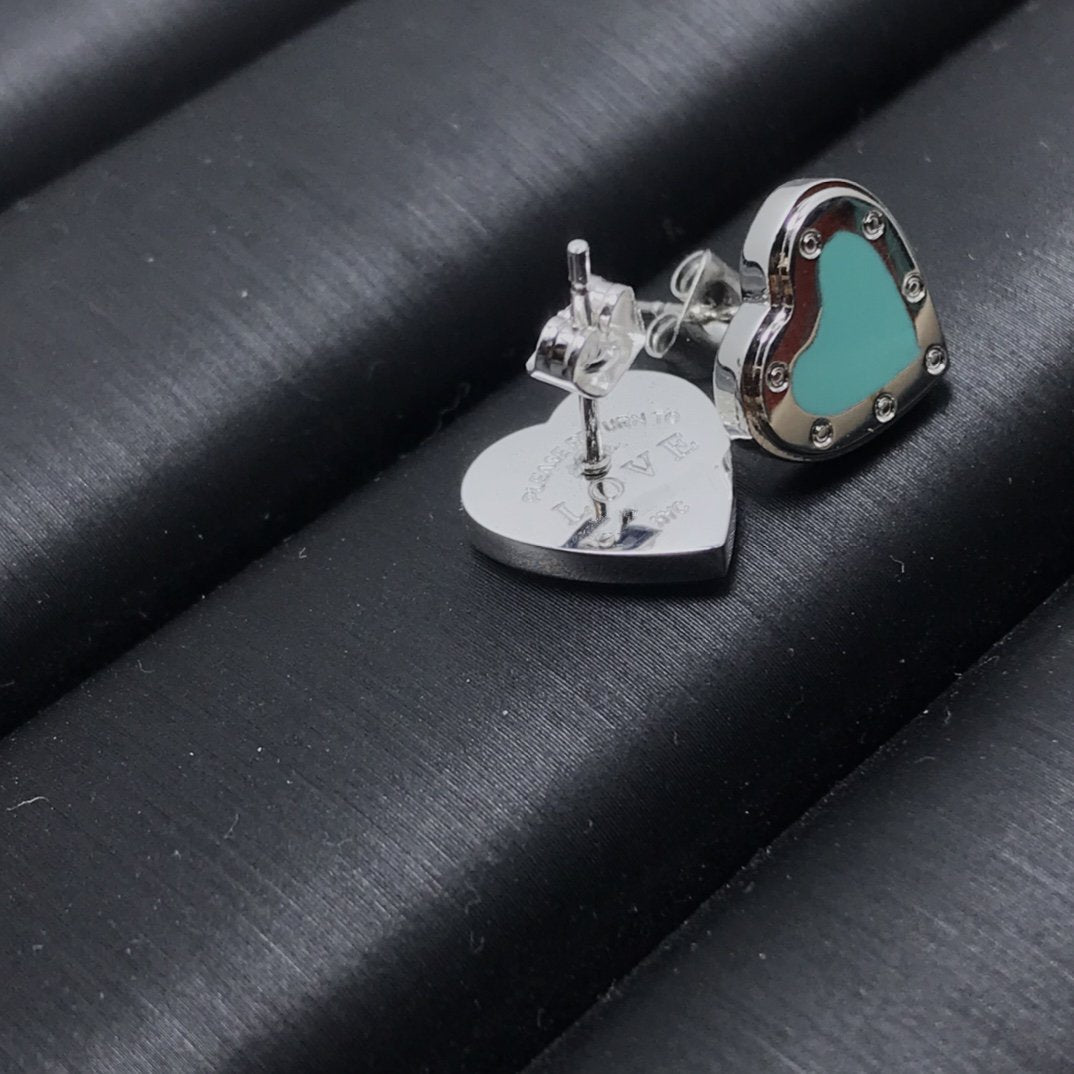 [Resenly Jewelry]HEART STUD SILVER EARRINGS