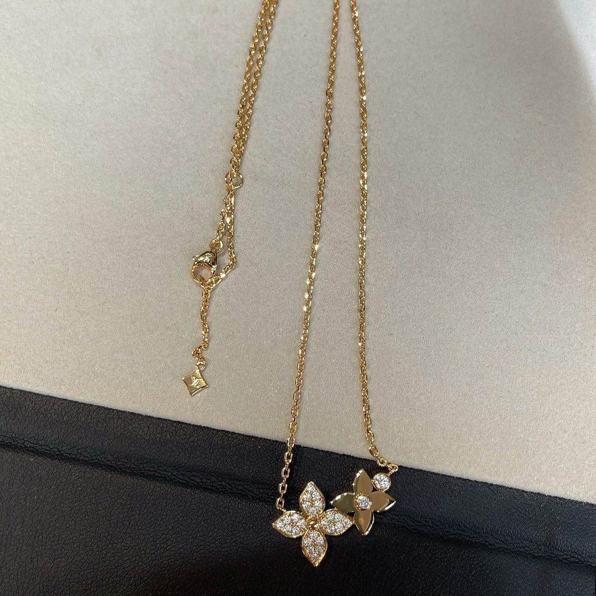 [Resenly Jewelry]STAR BLOSSOM NECKLACE PINK GOLD DIAMONDS