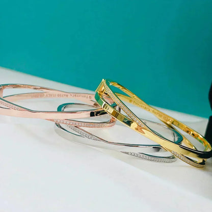 [Resenly Jewelry]NARROW HINGED BANGLEIN WITH DIAMONDS SMALL