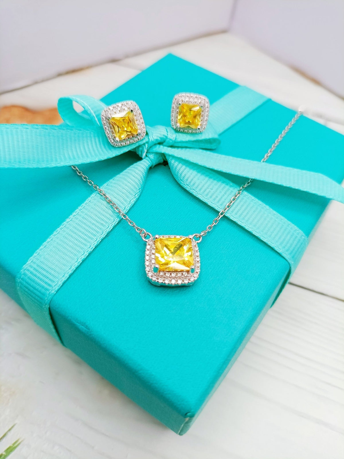 [Resenly Jewelry]SPARKLERS CITRINE GEMSTONE PENDANT NECKLACE STERLING SILVER