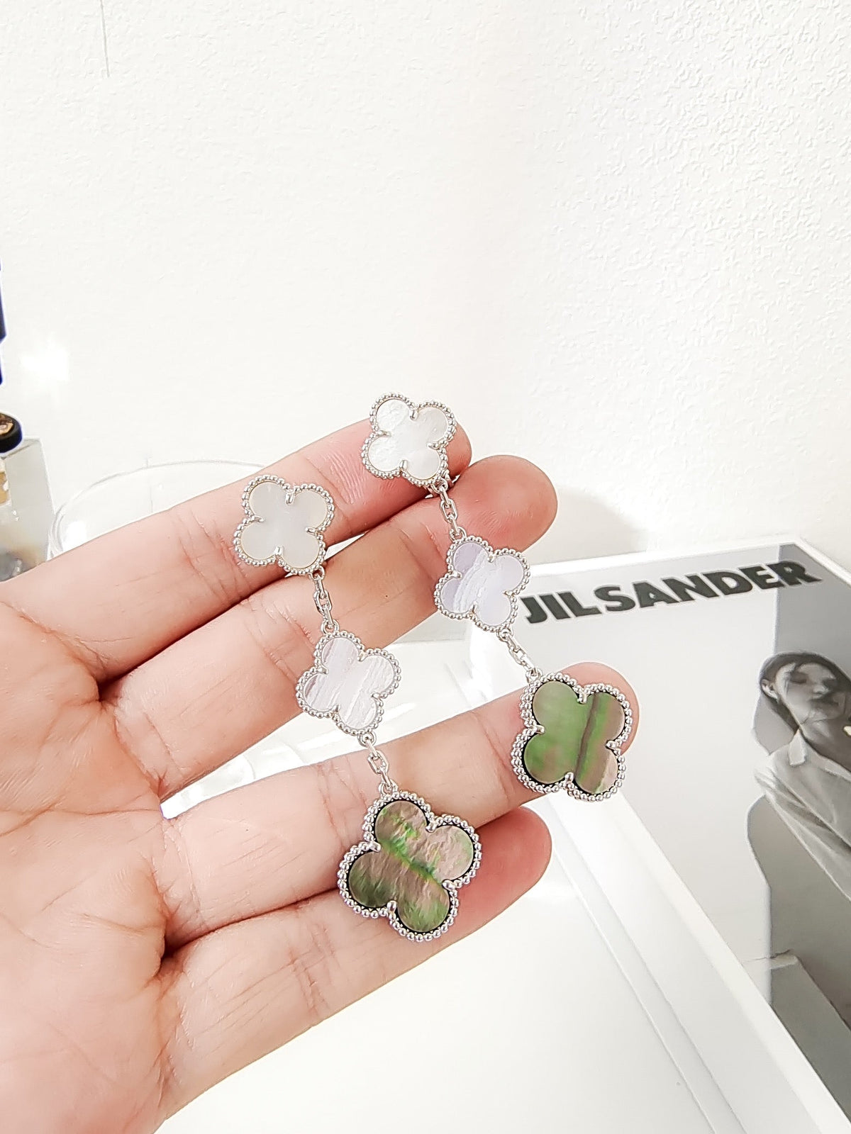 [Resenly Jewelry]CLOVER 3 MOTIFS CHALCEDONY DARK MOP SILVER EARRINGS