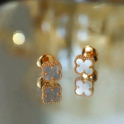 [Resenly Jewelry]CLOVER MINI 9.5MM WHITE MOP EARRINGS