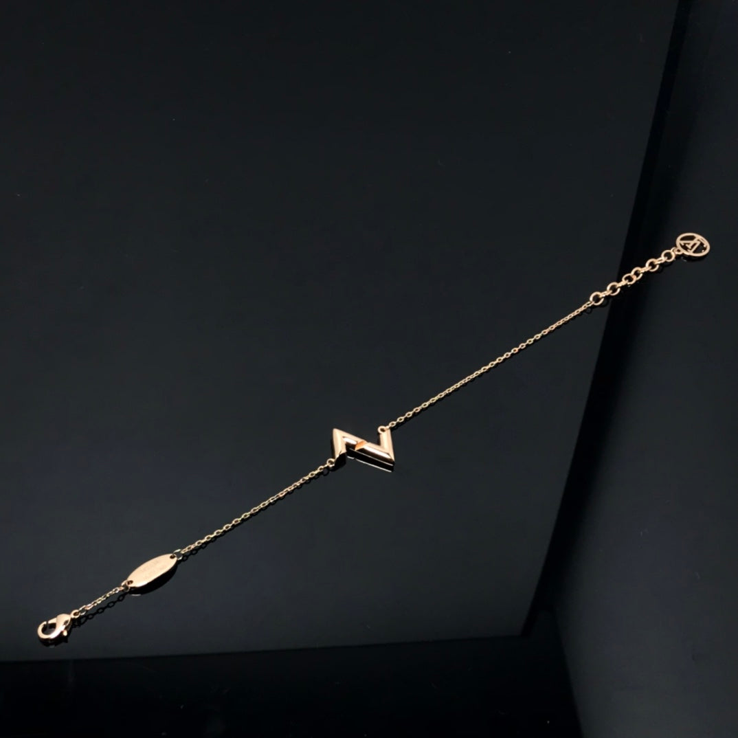 [Resenly Jewelry]VOLT LV LOGO BRACELET