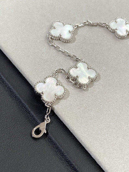 [Resenly Jewelry]CLOVER WHITE PEARL MOP 5 MOTIF BRACELET COLLECTION
