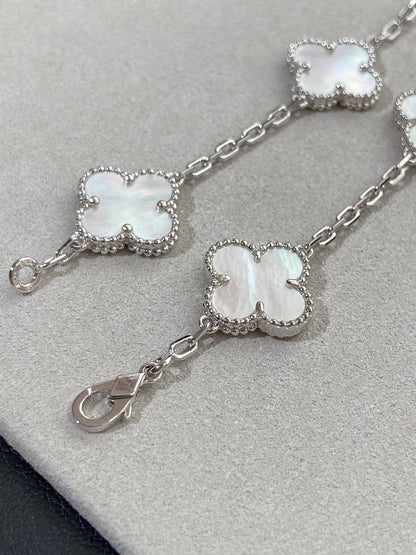 [Resenly Jewelry]CLOVER WHITE PEARL MOP 5 MOTIF BRACELET COLLECTION