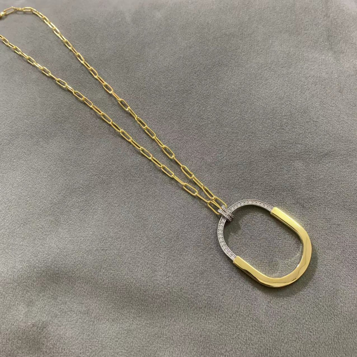 [Resenly Jewelry]LOCK DIAMOND NECKLACE
