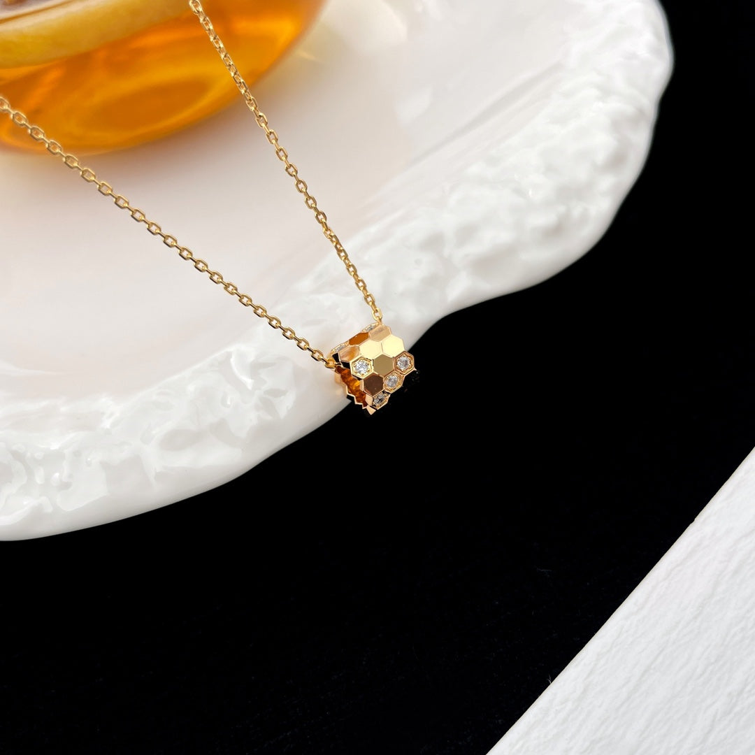 [Resenly Jewelry]BEE MINI PEDANT DIAMOND NECKLACE