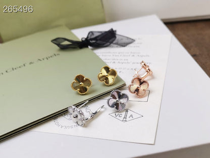 [Resenly Jewelry]CLOVER MEDIUM STUD EARRINGS