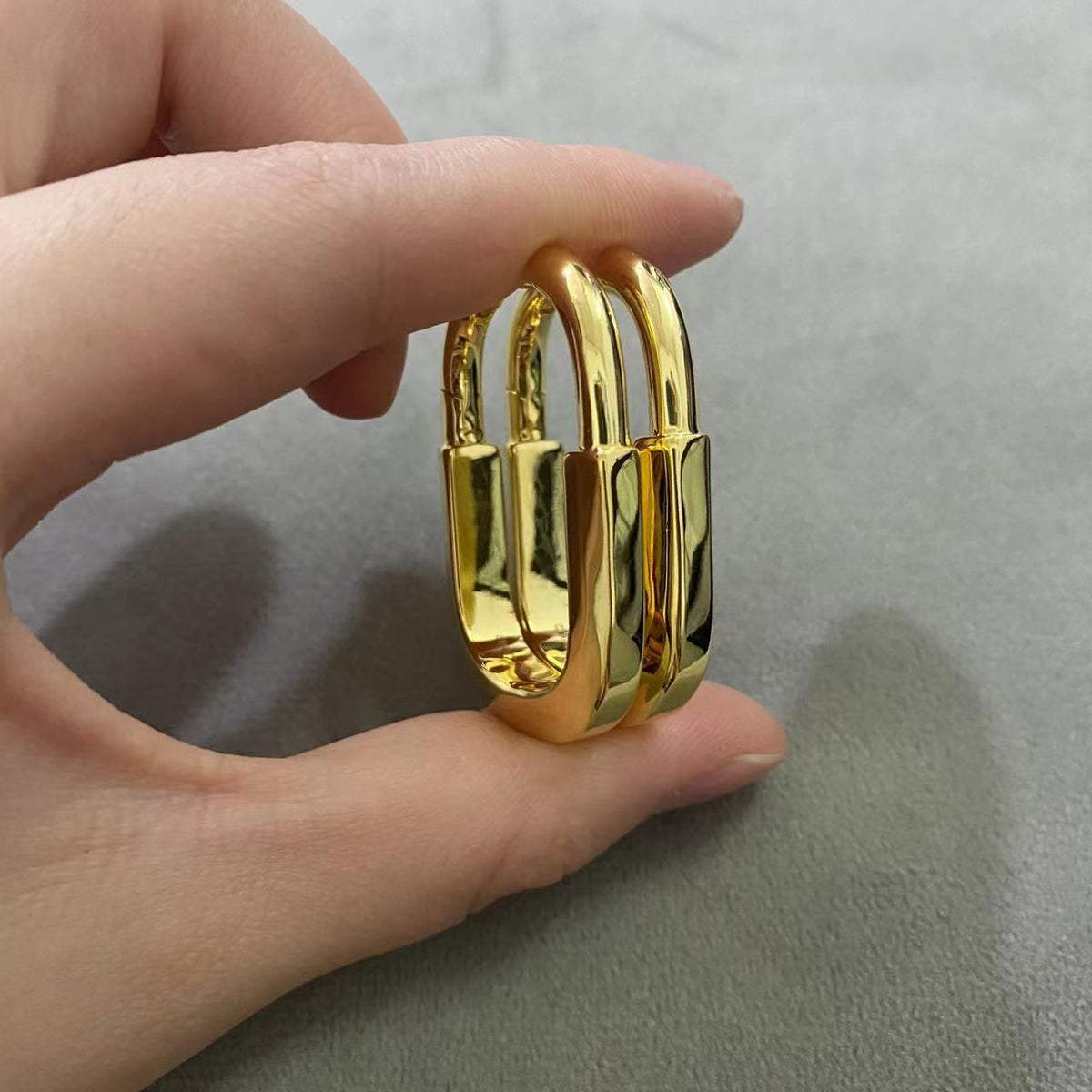 [Resenly Jewelry]LOCK MEDIUM EARRINGS