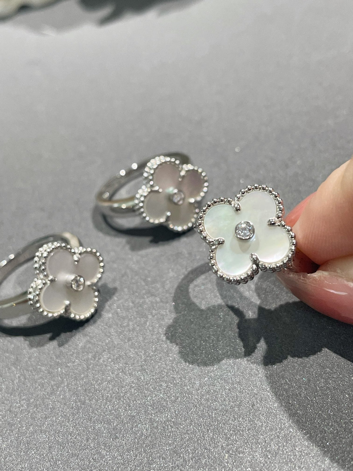 [Resenly Jewelry]CLOVER SILVER MOP DIAMOND RING