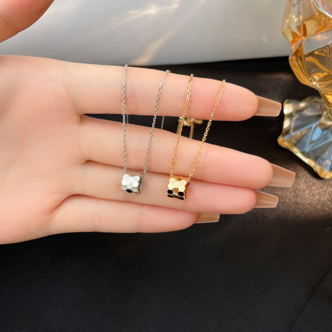[Resenly Jewelry]BEE MINI NECKLACE