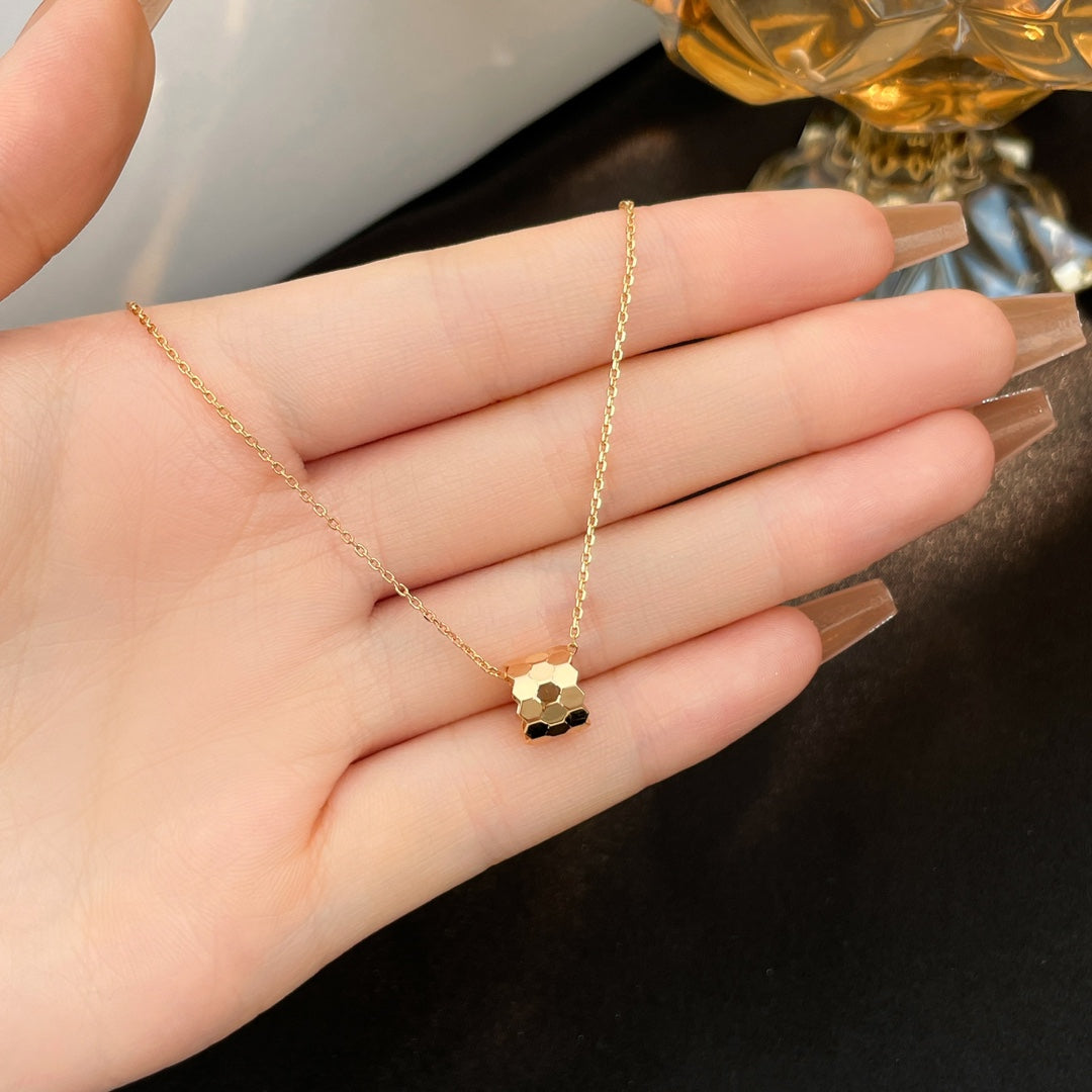 [Resenly Jewelry]BEE MINI NECKLACE