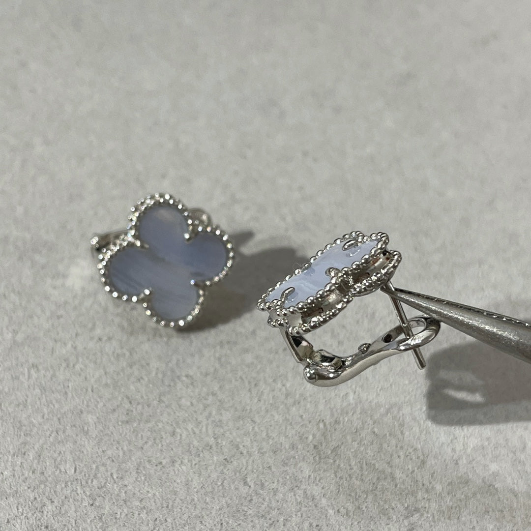 [Resenly Jewelry]CLOVER CHALCEDONY SILVER STUD EARRINGS