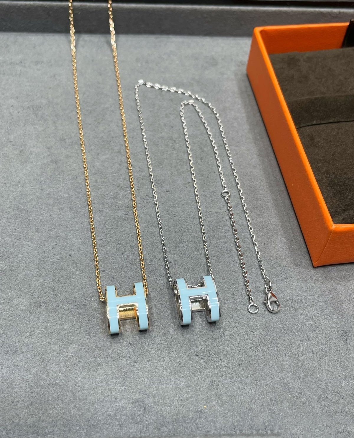 [Resenly Jewelry]POP H SKY BLUE NECKLACE