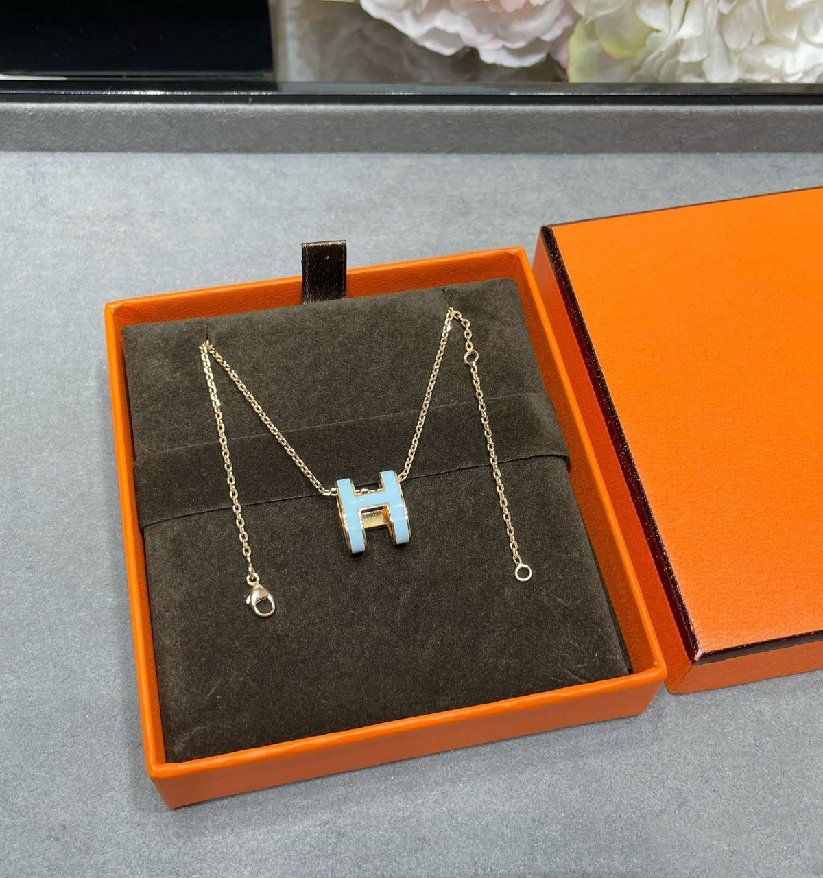 [Resenly Jewelry]POP H SKY BLUE NECKLACE