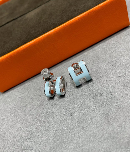 [Resenly Jewelry]POP H SKY BLUE STUD EARRINGS