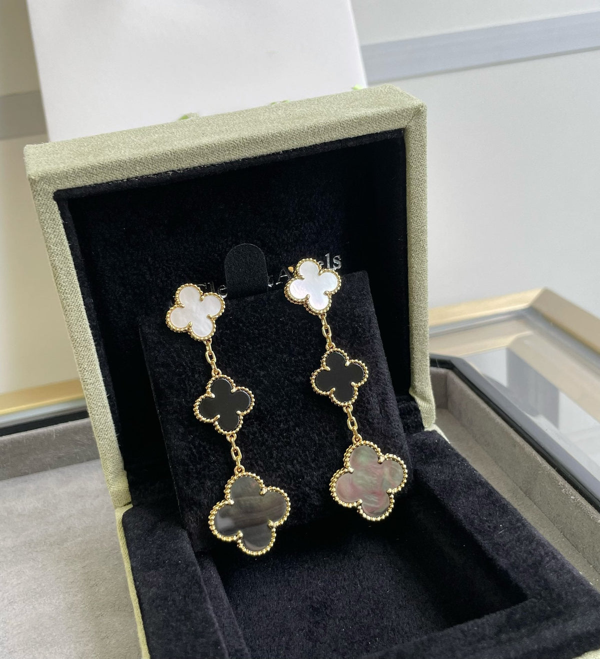 [Resenly Jewelry]CLOVER 3 MOTIF MOP ONYX DARK MOP PINK GOLD EARRINGS
