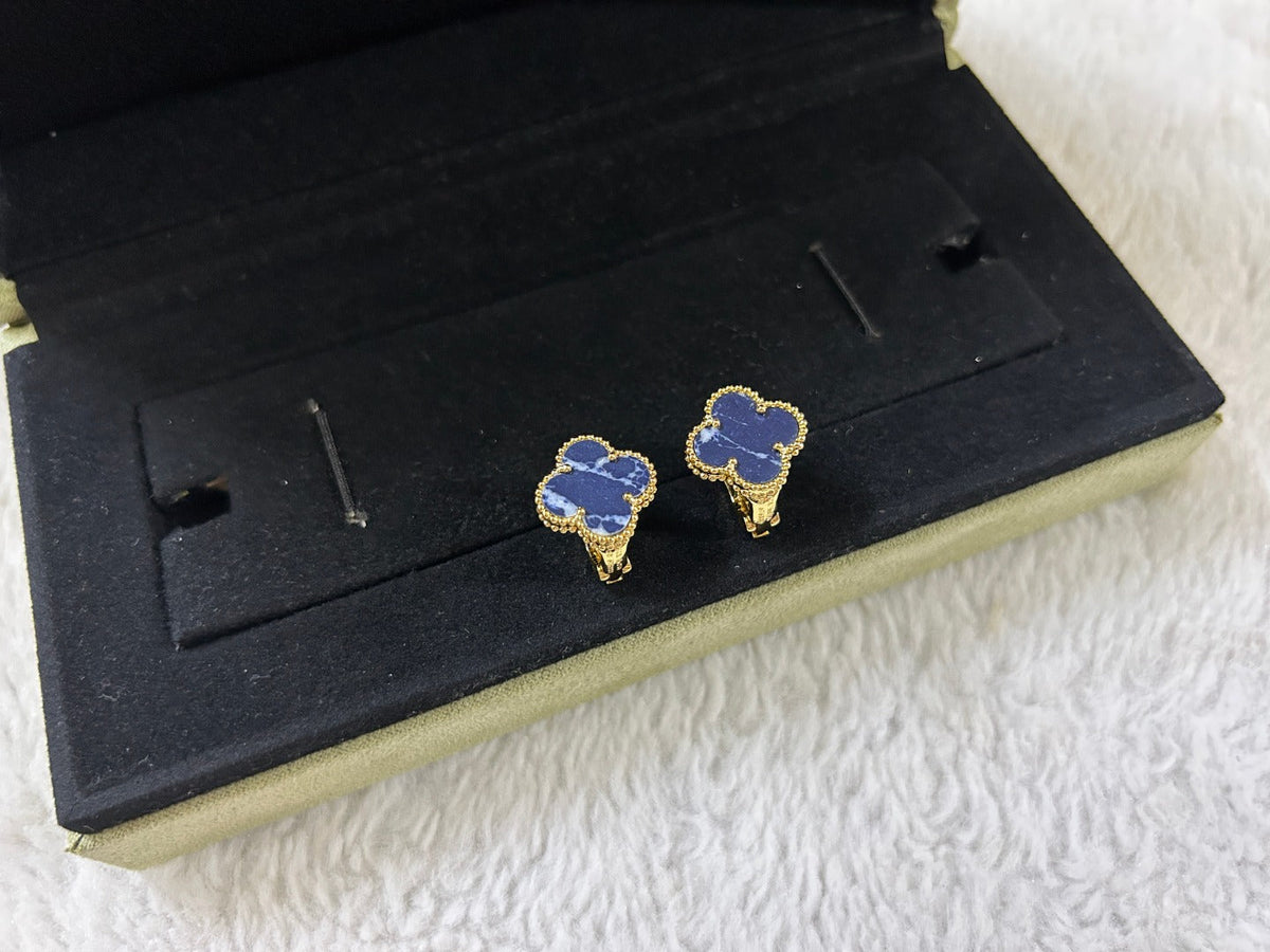 [Resenly Jewelry]CLOVER PIETERSITE MEDIUM STUD EARRINGS