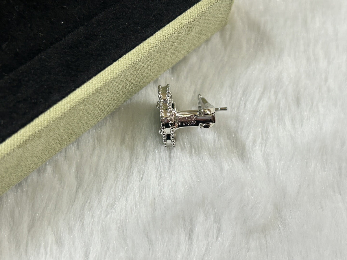 [Resenly Jewelry]CLOVER PIETERSITE MEDIUM STUD EARRINGS