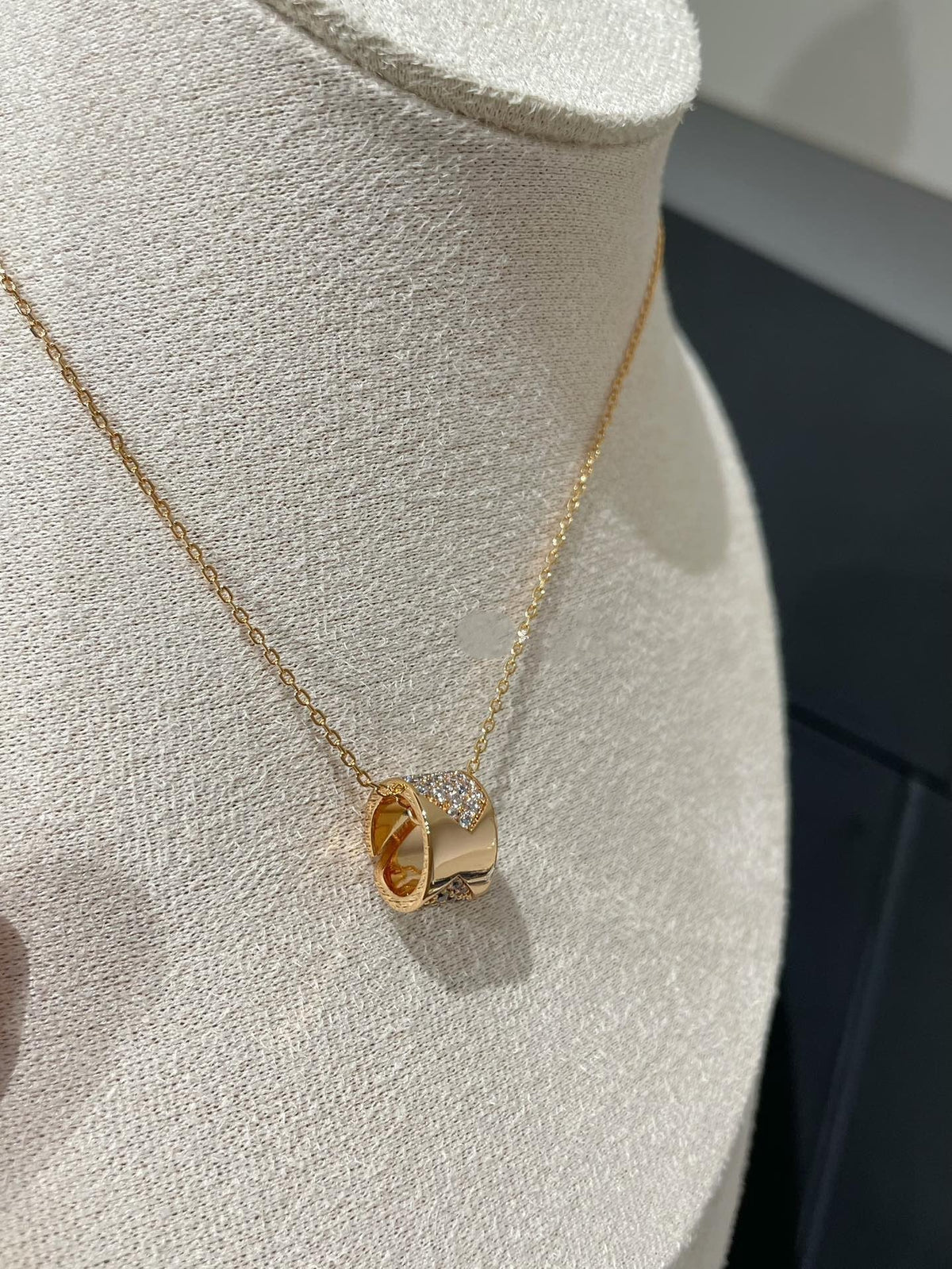 [Resenly Jewelry]LIENS EVIDENCE DIAMOND PAVED NECKLACE
